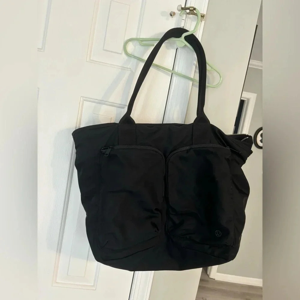 Lululemon City Adventurer Tote 24L